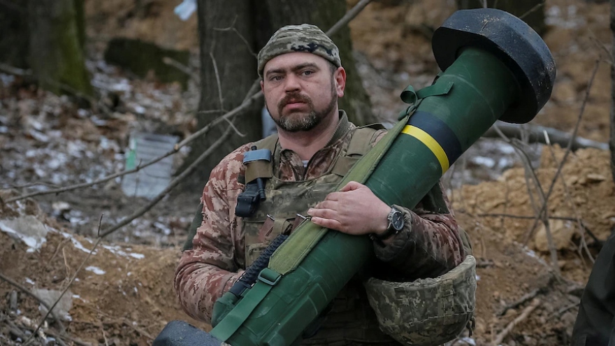Tổng thống Zelensky: Tại Donbass, quân Nga nhiều vũ khí hơn quân Ukraine tới 20 lần